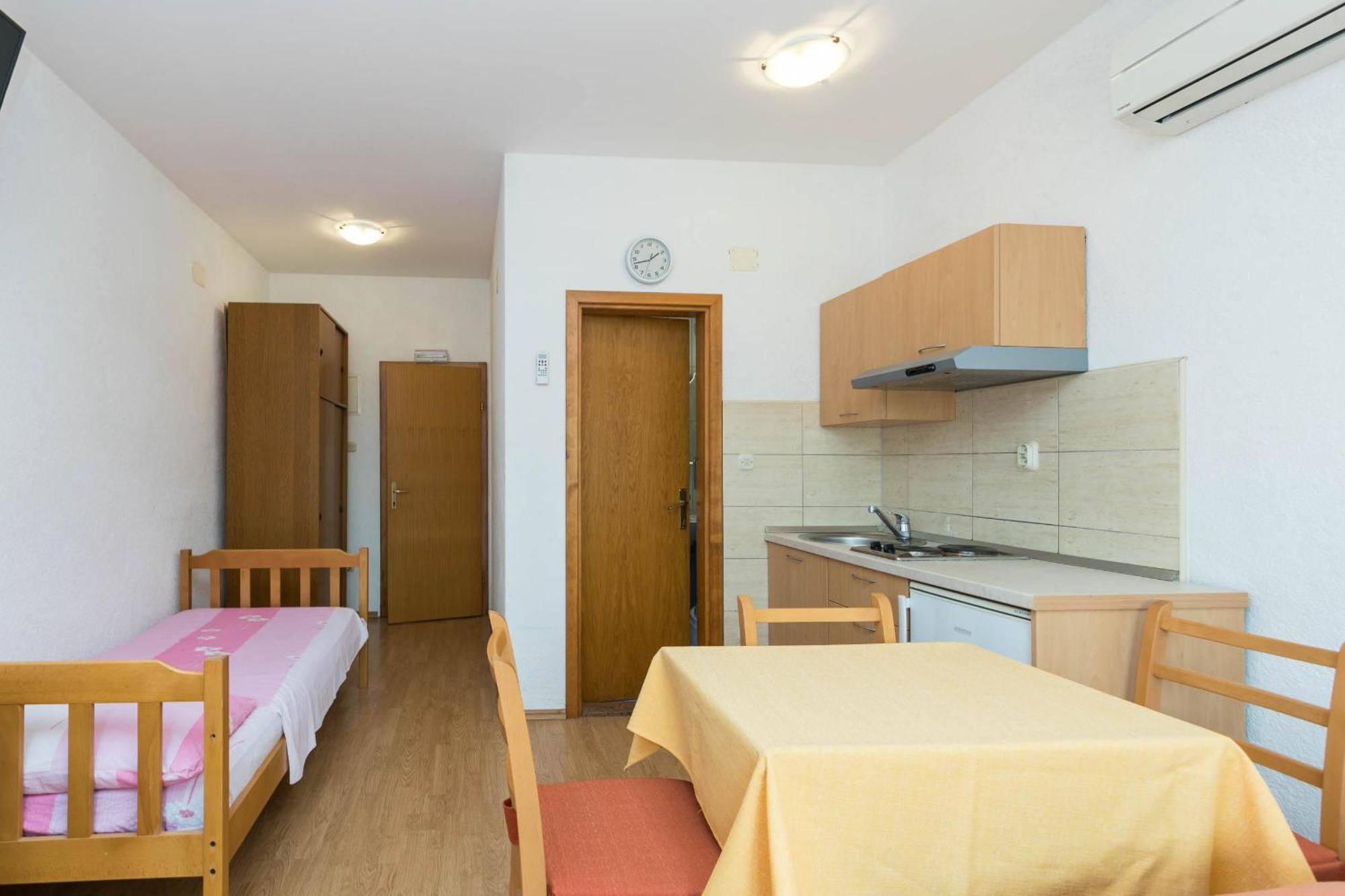 Kaštela Apartments Cipetic מראה חיצוני תמונה