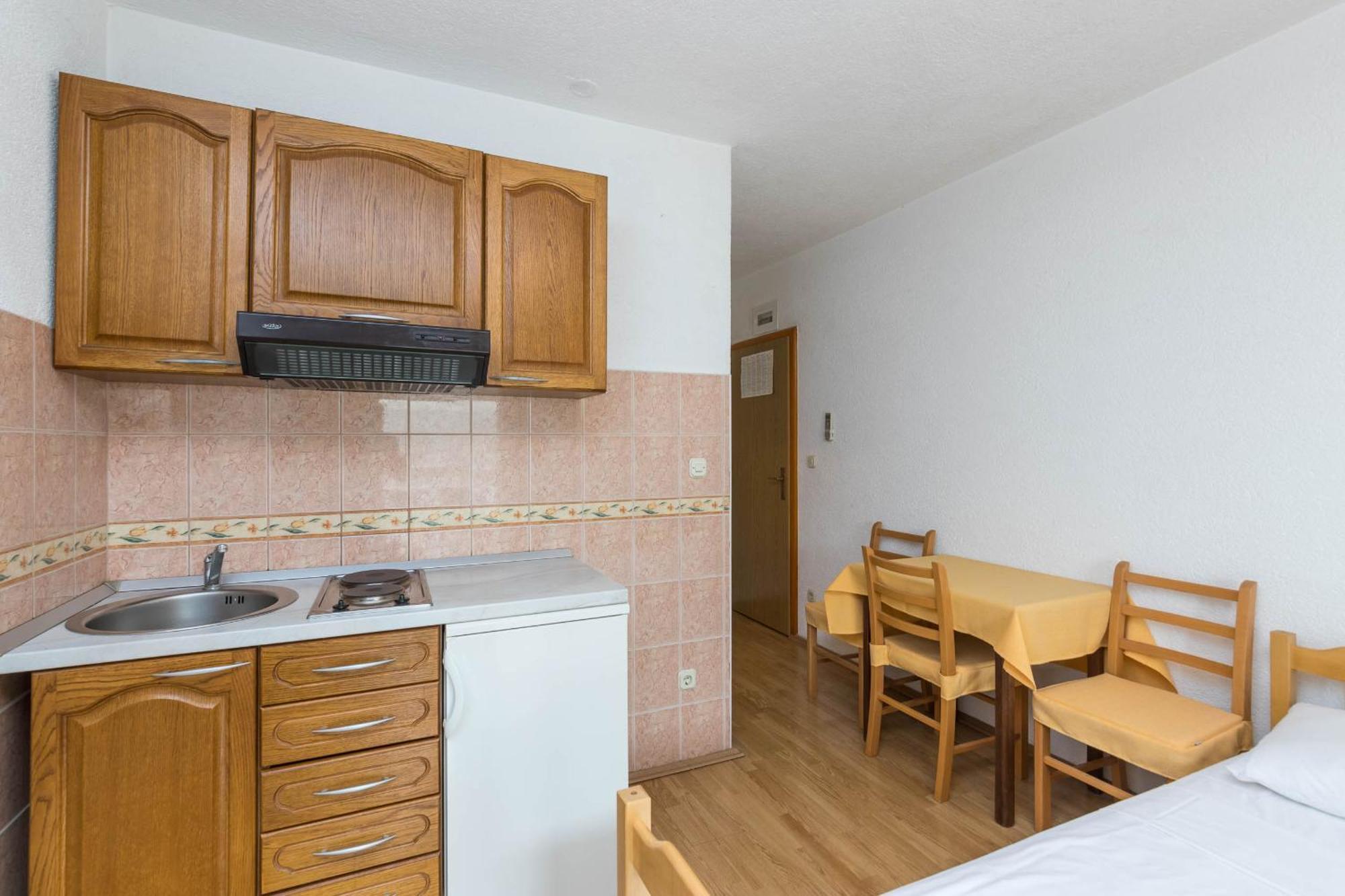 Kaštela Apartments Cipetic מראה חיצוני תמונה